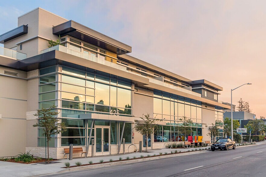 425 Page Mill Rd, Palo Alto, CA à louer - Photo de l’immeuble – Image 1 sur 15