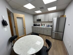 2050 E Eastchester Rd, Bronx, NY à louer Photo intérieure– Image 2 sur 9