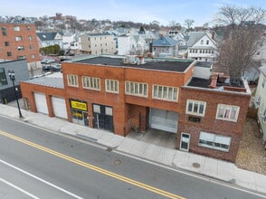 77-79 Ferry St, Everett, MA à louer Photo intérieure– Image 2 sur 13