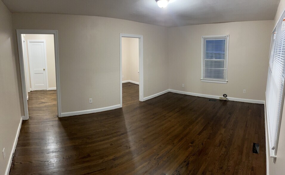 2007 Wake Forest Rd, Raleigh, NC à louer - Photo intérieure – Image 3 sur 10