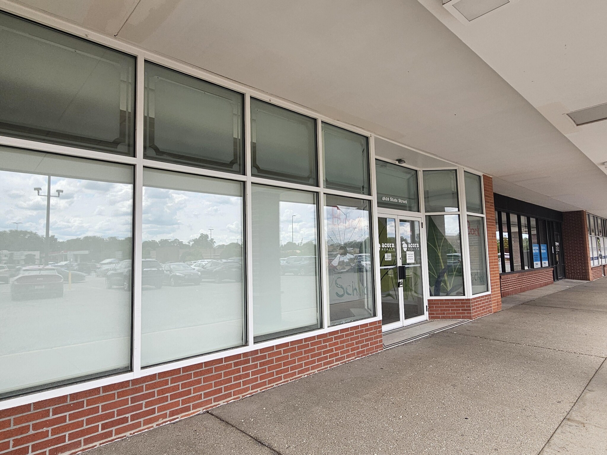 4510-4706 State St, Saginaw, MI à louer Photo de l’immeuble– Image 1 sur 14