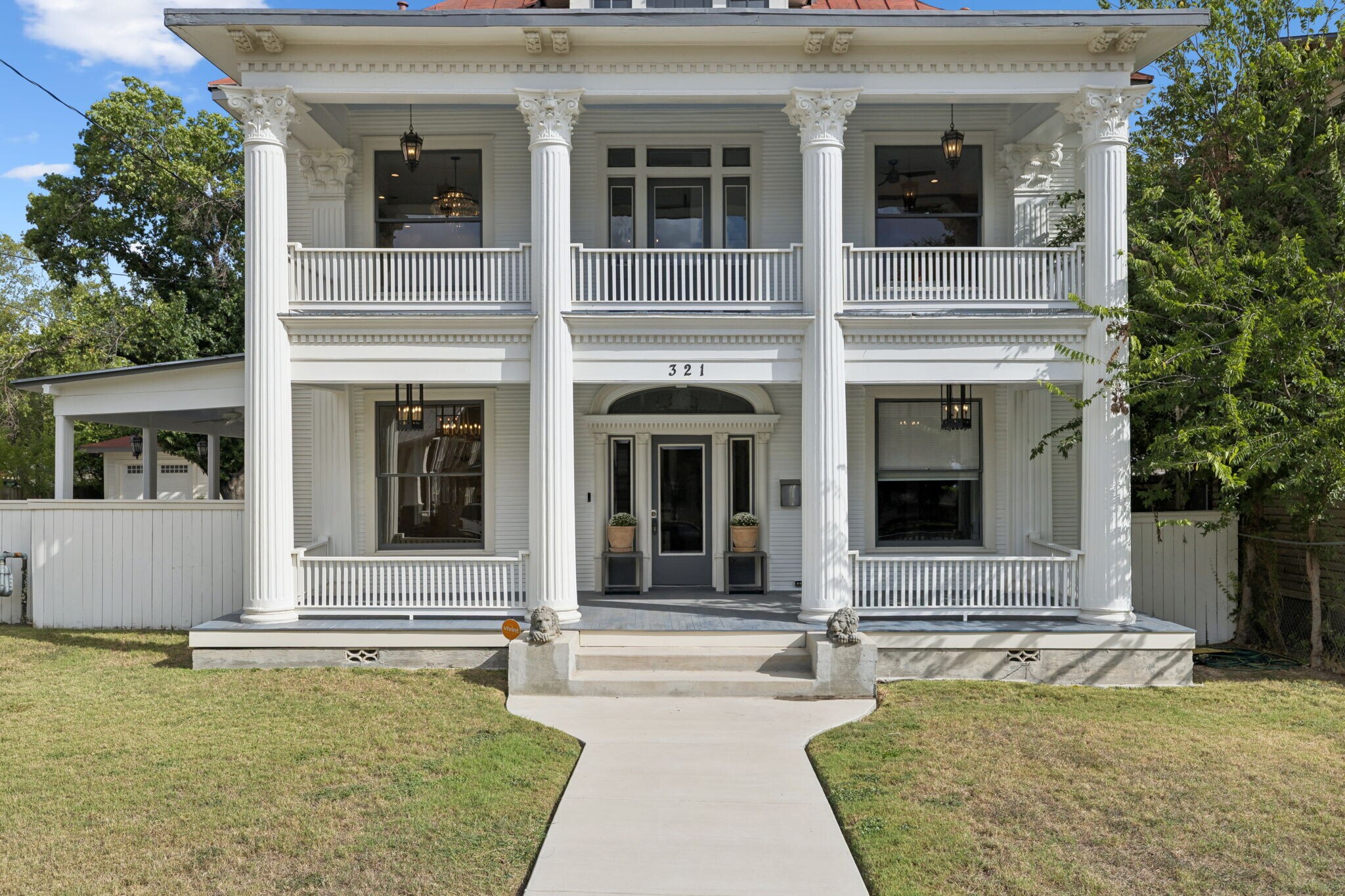 321 E Dewey Pl, San Antonio, TX à vendre Photo principale– Image 1 sur 24