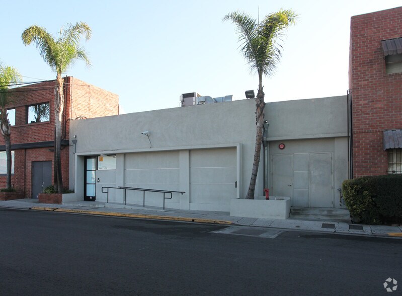 1138 N Las Palmas Ave, Los Angeles, CA à louer - Photo principale – Image 1 sur 3
