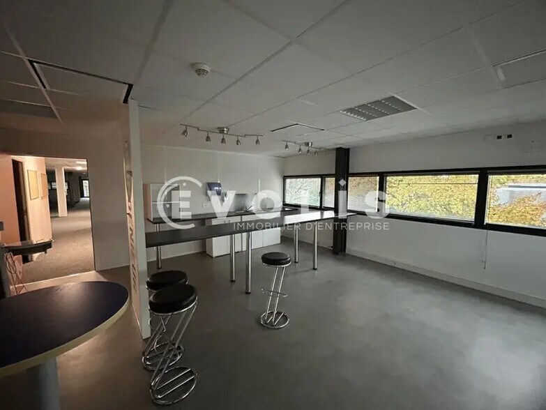 11 Avenue Neil Armstrong, Mérignac à louer - Photo intérieure – Image 2 sur 5
