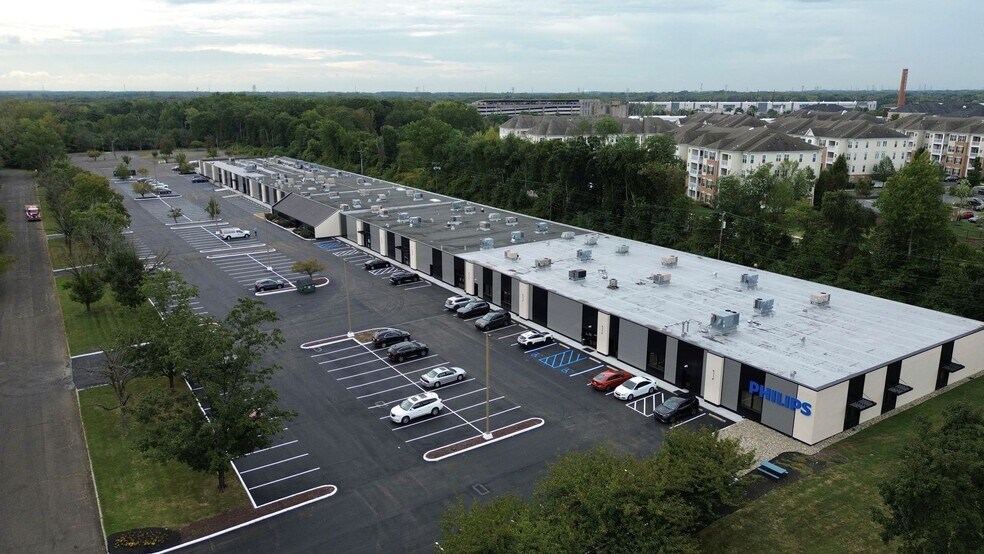 1 Electronics Dr, Hamilton, NJ à louer - Photo de l’immeuble – Image 2 sur 11