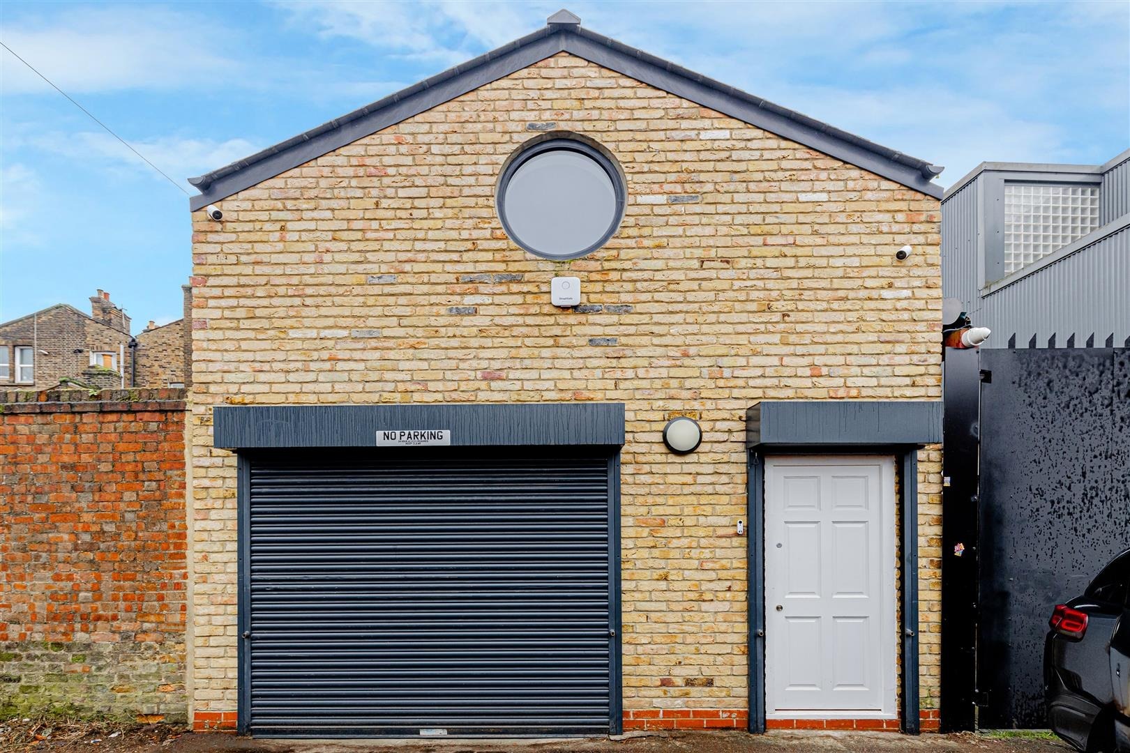 159A Barking Rd, Londres à louer Photo de l’immeuble– Image 1 sur 4