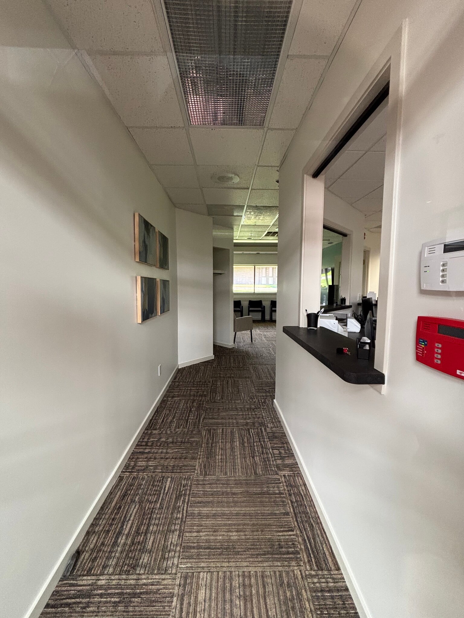 3050 Ivanrest Ave SW, Grandville, MI à vendre Photo intérieure– Image 1 sur 1