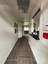 3050 Ivanrest Ave SW, Grandville, MI à vendre Photo intérieure– Image 1 sur 1