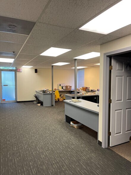 100 Weymouth St, Rockland, MA à louer - Photo de l’immeuble – Image 2 sur 11