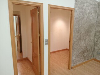 Plus de détails pour Local commercial à vendre