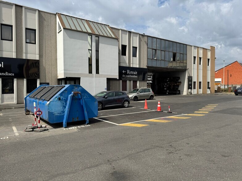 Boulevard Galliéni, Gennevilliers à louer - Photo de l’immeuble – Image 2 sur 4