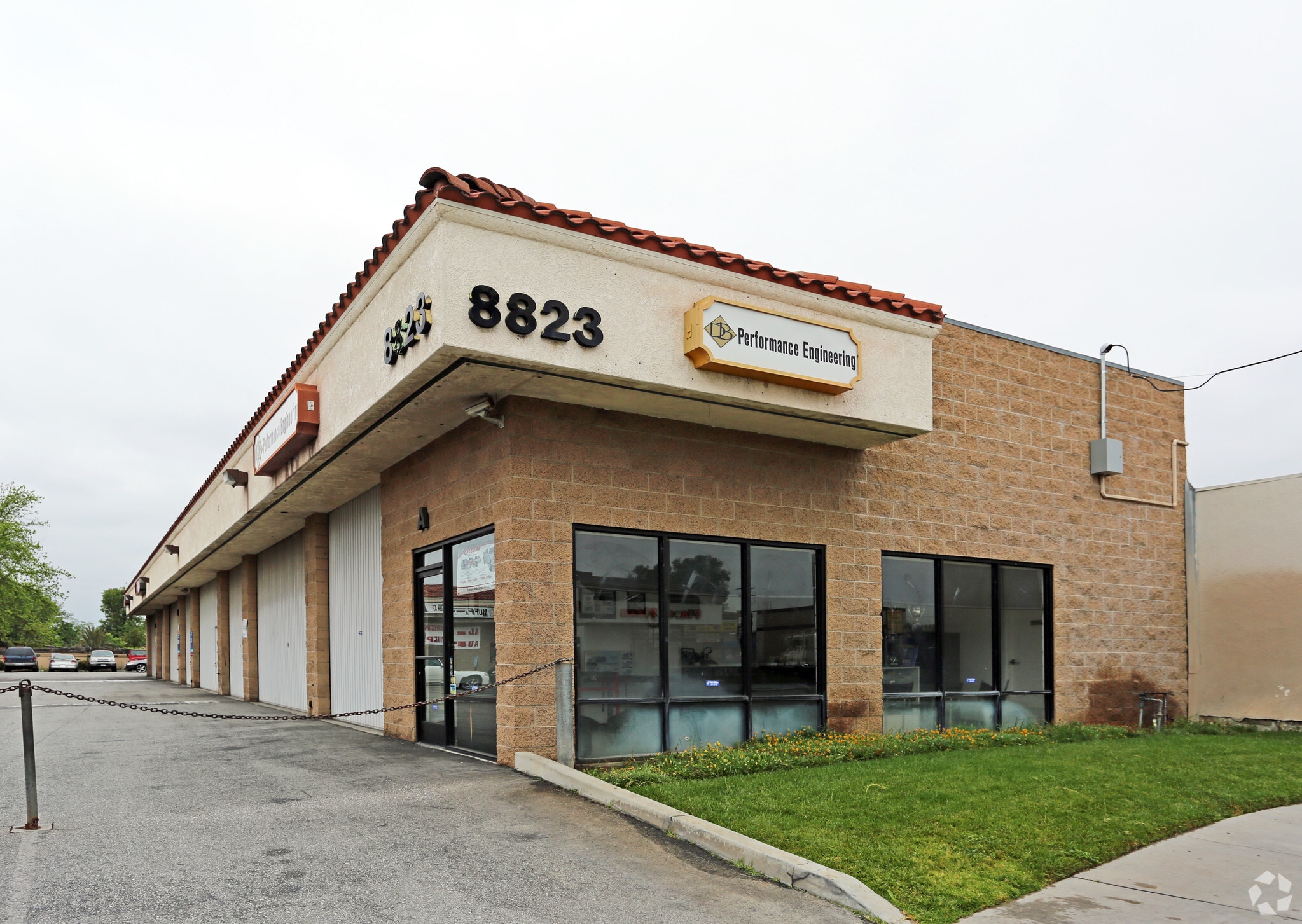 8823 Painter Ave, Whittier, CA à louer Photo principale– Image 1 sur 7