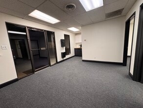 823 W Sunrise Cir, Hobbs, NM à louer Photo intérieure– Image 1 sur 6