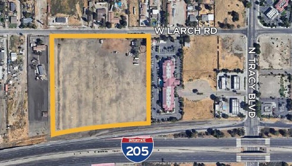 10722 W Larch Rd, Tracy, CA à vendre - Photo de l’immeuble – Image 3 sur 6