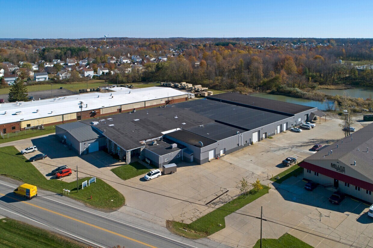 930 Lafayette Rd, Medina, OH à louer Photo principale– Image 1 sur 9