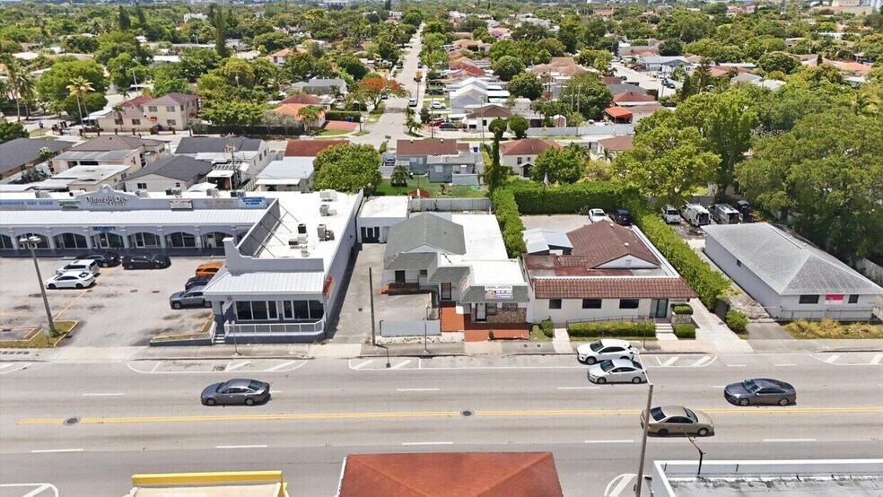 3240 NW 7th St, Miami, FL à vendre - Aérien – Image 2 sur 47