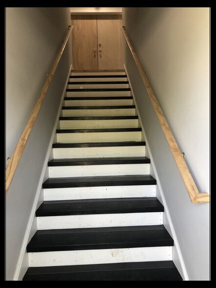 13 N Main St, East Hampton, CT à louer - Photo de l’immeuble – Image 2 sur 22