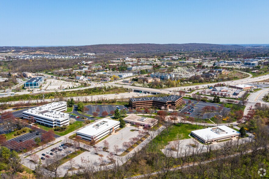 300 Lindenwood Dr, Malvern, PA à louer - Aérien – Image 2 sur 9