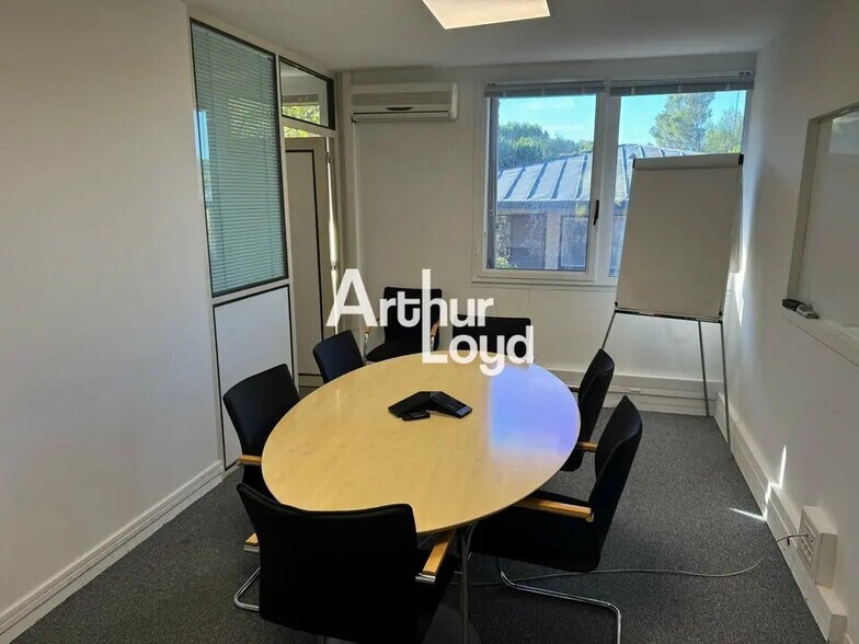 Bureau dans Valbonne à louer - Photo de l’immeuble – Image 3 sur 5