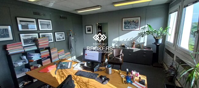 Plus de détails pour Bureau à louer