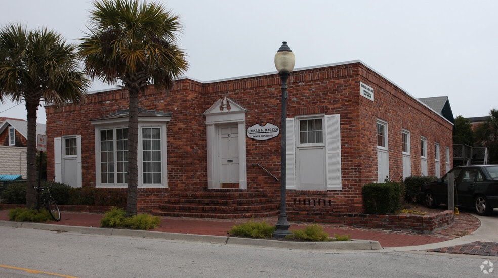 201 1st St, Neptune Beach, FL à vendre - Photo principale – Image 3 sur 4