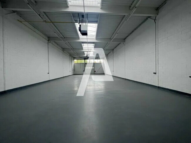 Plus de détails pour Industriel/Logistique à louer