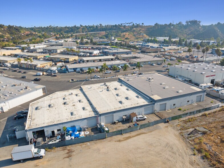 390-398 Via El Centro, Oceanside, CA à louer - Photo de l’immeuble – Image 2 sur 3