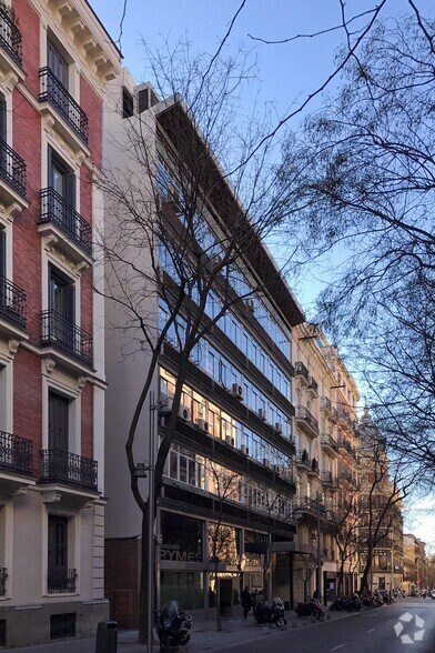 Calle De Jorge Juan, 30, Madrid, Madrid à louer - Photo de l’immeuble – Image 2 sur 3