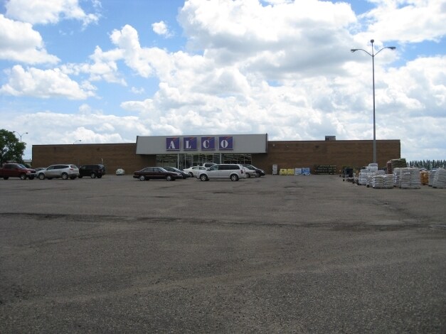 1102 W 12th St, Grafton, ND à vendre - Photo principale – Image 1 sur 5