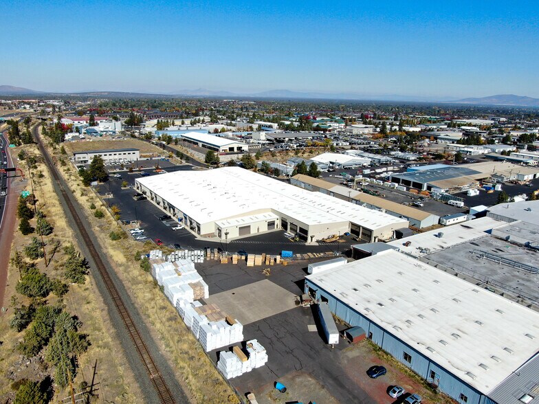 20495 Murray Rd, Bend, OR à louer - Photo de l’immeuble – Image 3 sur 8