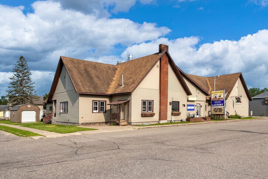 W10595 County Road K, Elcho, WI à vendre - Photo de l’immeuble – Image 1 sur 30