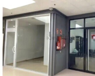 Plus de détails pour Local commercial à louer