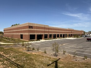 540 Pitts School Rd, Concord, NC à louer Photo de l’immeuble– Image 1 sur 15