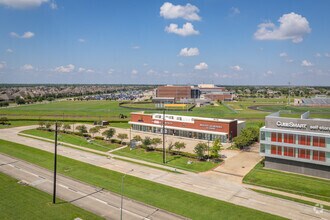 3220 Kirby Dr, Pearland, TX - VUE AÉRIENNE  vue de carte - Image1