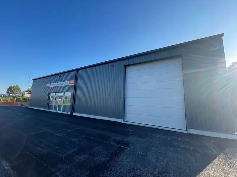 Bureau dans Ressons-sur-Matz à louer Photo de l’immeuble– Image 1 sur 7