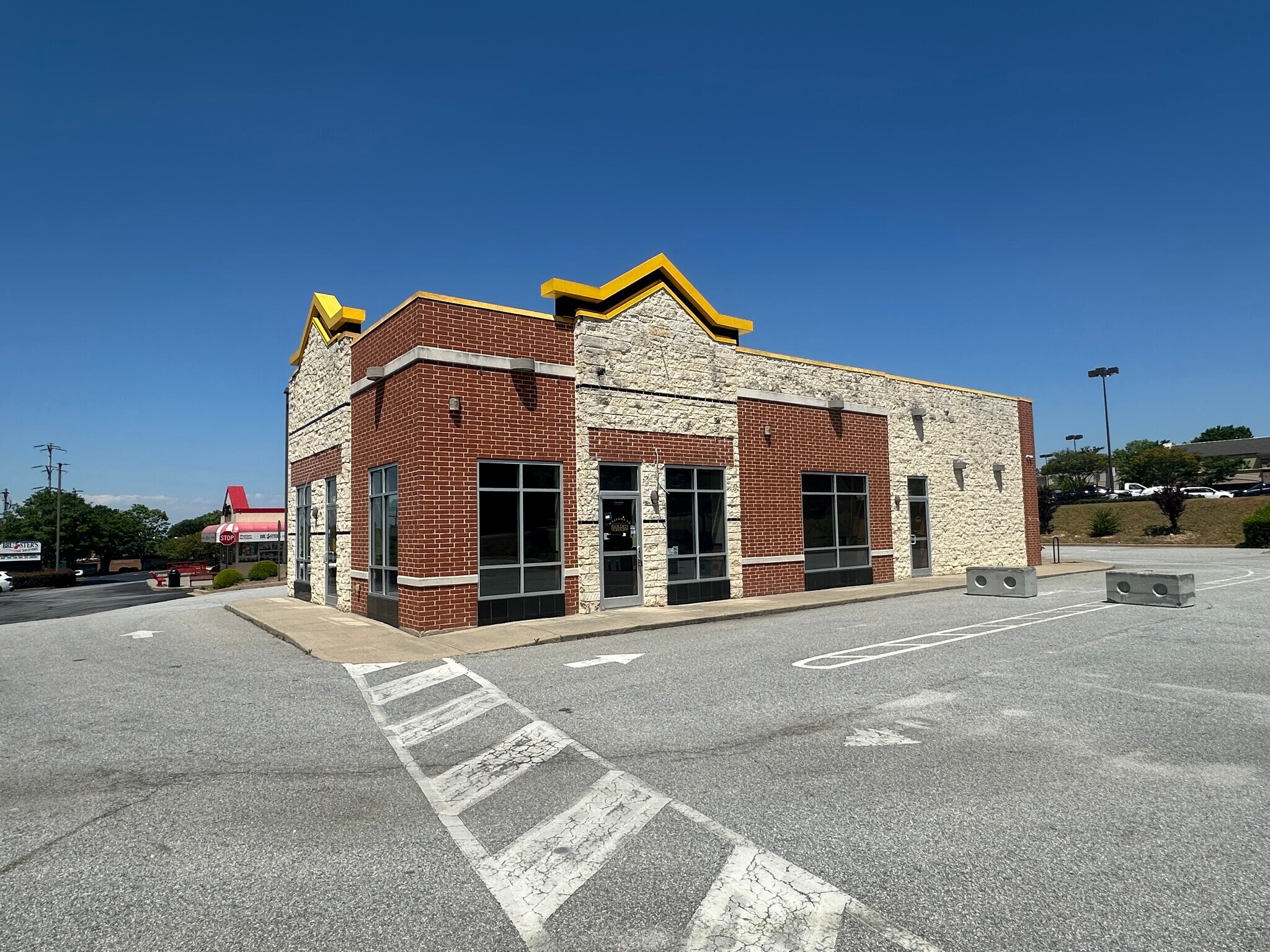 211 Pelham Rd, Greenville, SC à vendre Photo principale– Image 1 sur 10