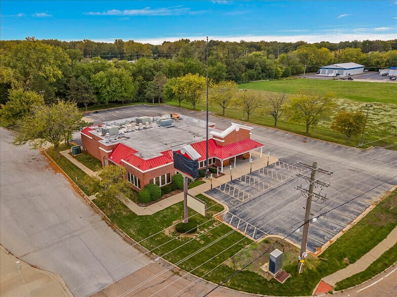 3050 Stevenson Dr, Springfield, IL à louer - Photo de l’immeuble – Image 2 sur 30