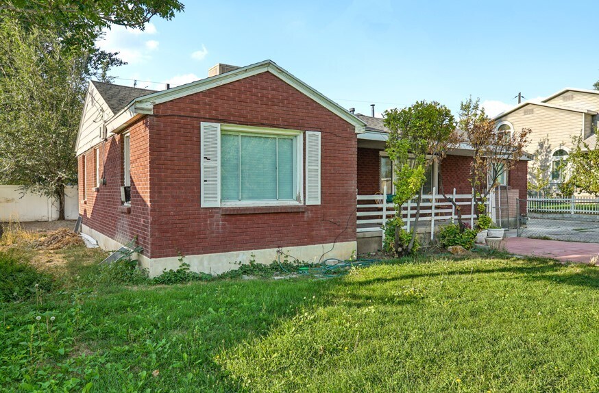 412-416 Scott Avenue portefeuille de 3 biens à vendre sur LoopNet.fr - Photo de l’immeuble – Image 2 sur 11
