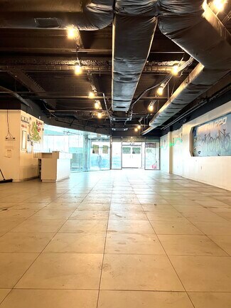 Plus de détails pour 136-40 39th Ave, Flushing, NY - Local commercial à louer
