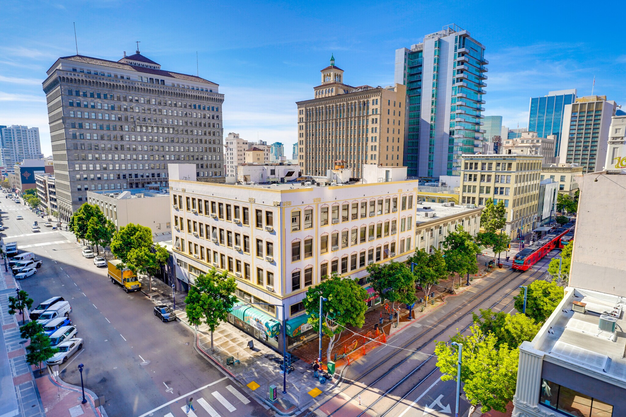 635-641 C St, San Diego, CA à vendre Photo principale– Image 1 sur 7