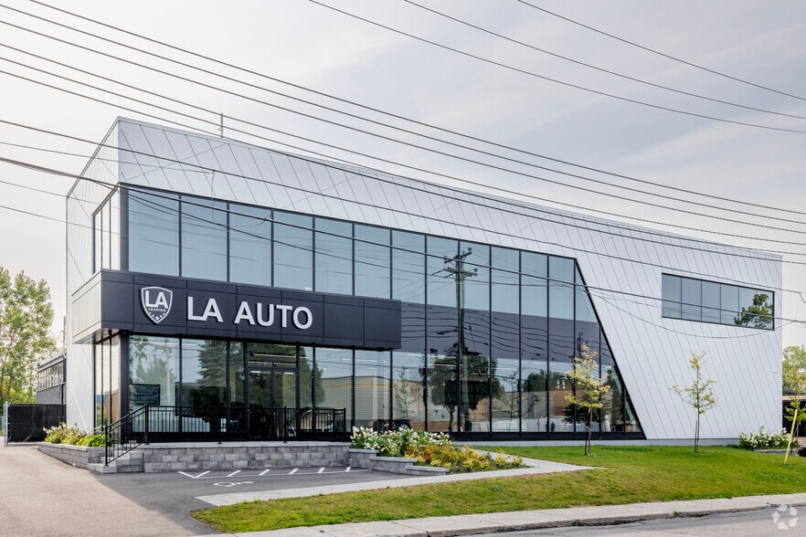 5850 Av Andover, Mt Royal, QC à louer - Photo principale – Image 1 sur 2