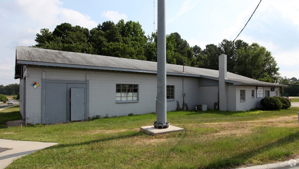 807 Center St, Apex, NC à louer - Photo principale – Image 3 sur 5