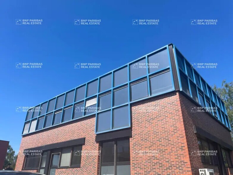 Bureau dans Saint-Grégoire à vendre - Photo de l’immeuble – Image 2 sur 13