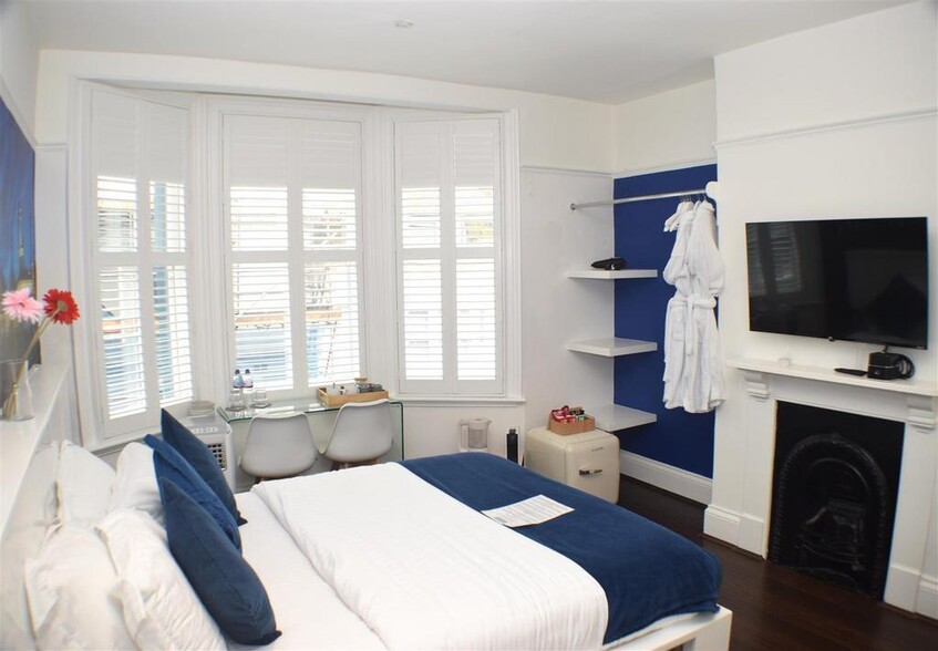 19 Broad St, Brighton à vendre - Photo de l’immeuble – Image 2 sur 18