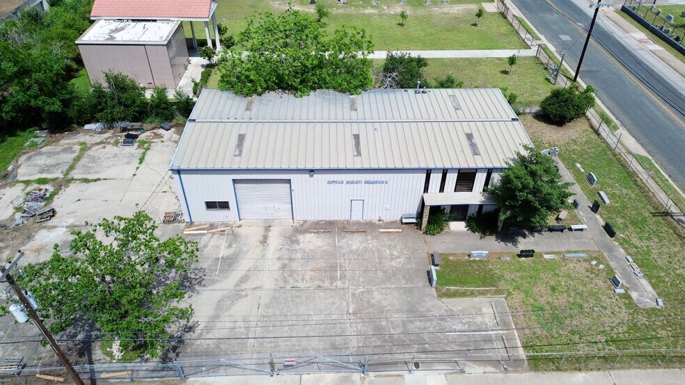 300 Palm Dr, Corpus Christi, TX à vendre - Photo de l’immeuble – Image 2 sur 22