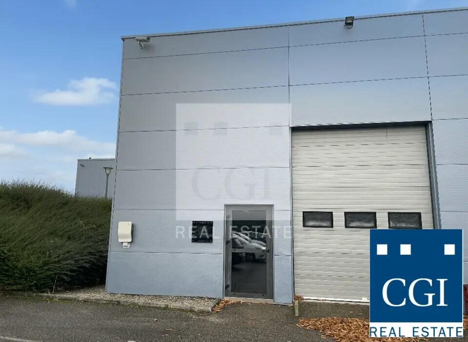 Bureau dans Voiron à louer Photo de l’immeuble– Image 1 sur 5