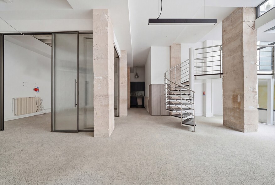 Immeuble residentiel dans Paris à vendre - Photo de l’immeuble – Image 3 sur 11