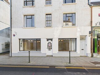 Plus de détails pour 24 King St, Carmarthen - Local commercial à louer