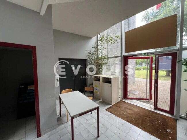 Plus de détails pour Bureau à louer