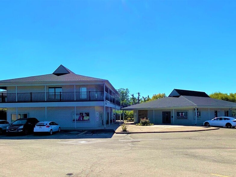 7370-7372 Kingsgate Way, West Chester, OH à louer - Photo de l’immeuble – Image 2 sur 9